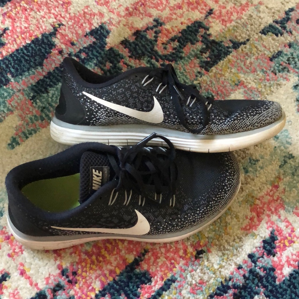 tennis shoes